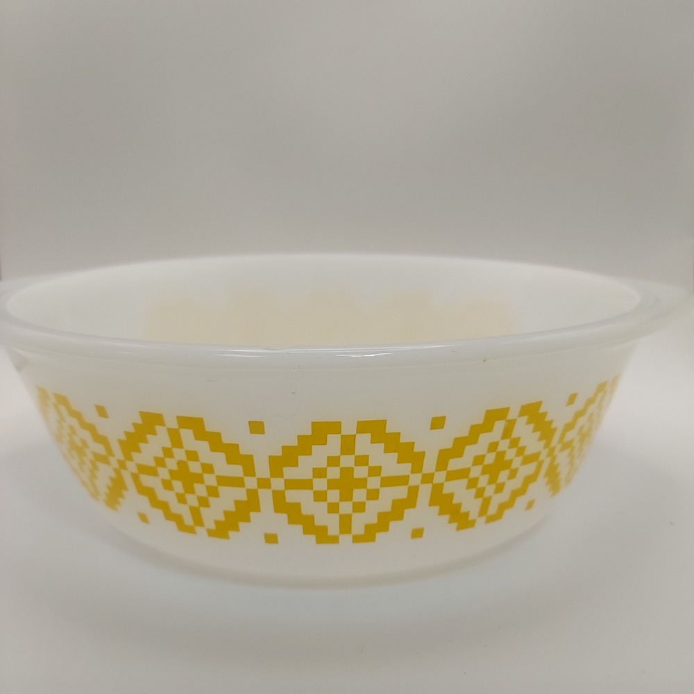 Vintage Glasbake Milk Glass  dish Yellow Aztec Pattern Retro Kitchen‎ Decor 2 qt
